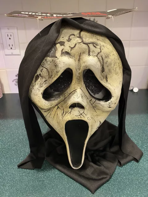 Scream 6 ghost face mask “aged” funworld