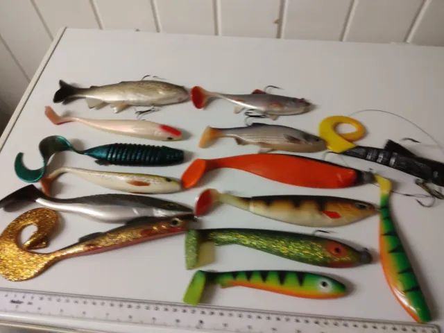 VINTAGE FISHING LURES **** NEW OLD STOCK STILL IN PACKAGING **** £40.00 -  PicClick UK