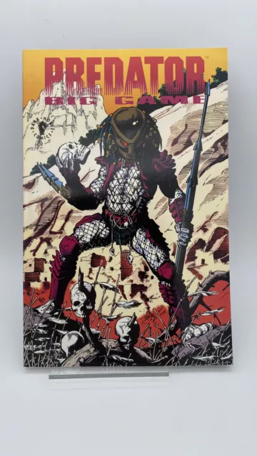 PREDATOR BIG GAME TRADE PAPERBACK FIRST PRINT DARK HORSE COMICS (1992). Rare.