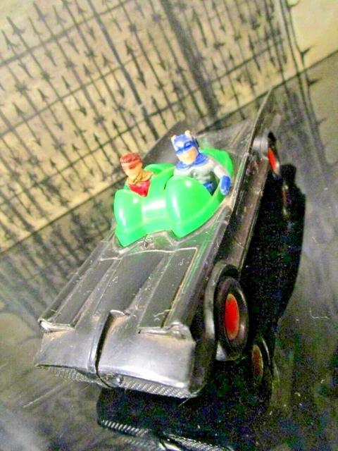 BATMOBILE Batman & Robin, Azrak-Hamway Productions DC COMICS