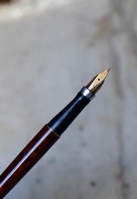 Stylo Plume Parker 51 Rétro - Résine Noire Et Capuchon Chromé - Occasion En Bon état