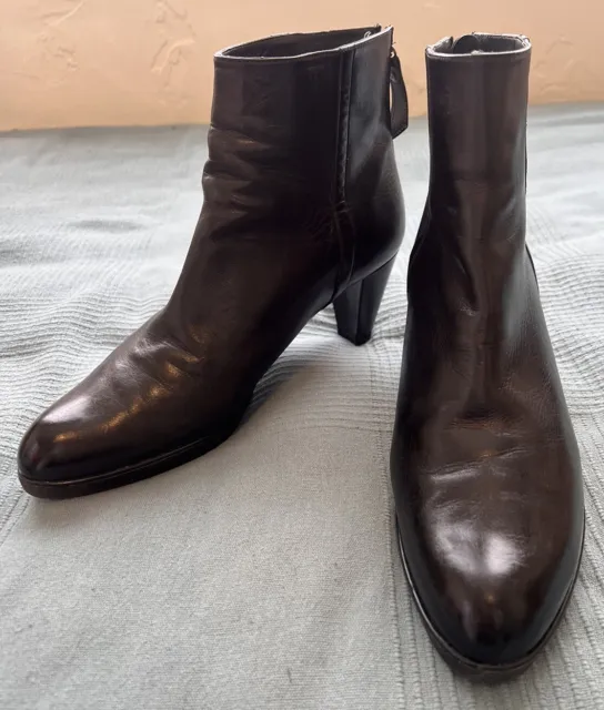 STUART WEITZMAN Black Leather Back Zip Ankle Boots Womens Size 11 Spain EUC