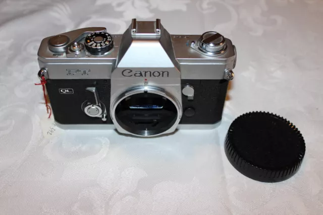 Canon FT QL 35mm Kamera in Silber in sehr gutem Zustand.