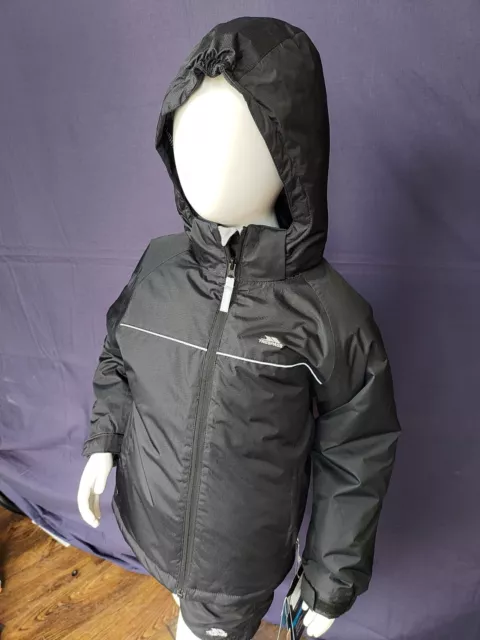 RRP £60 Age 5/6 Upright Trespass Boys Waterproof Jacket Black