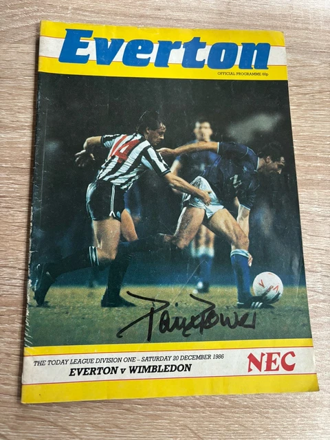 Firmato a mano programma BRENTFORD V BURNLEY FC - autografi 2015 Firmato a mano programma BRENTFORD V BURNLEY FC - autografi 2015
