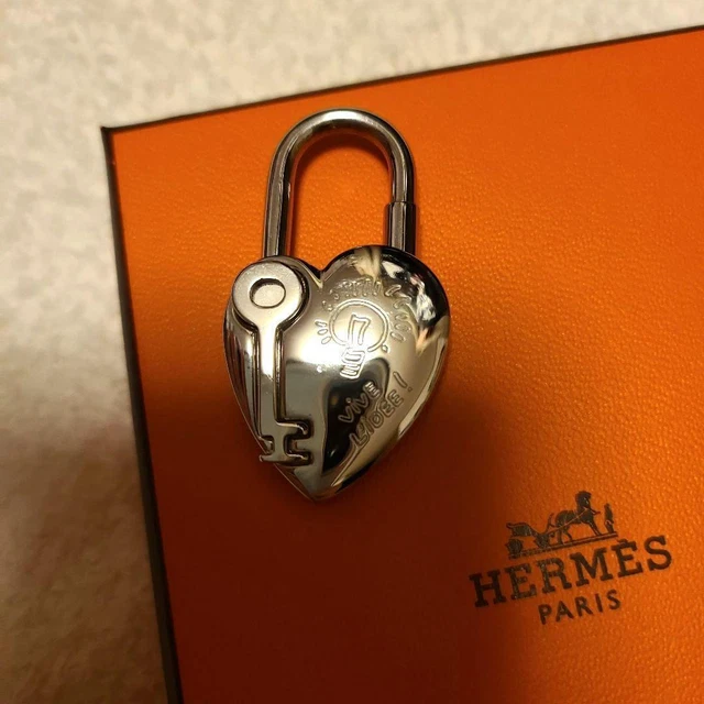 Hermes Heart Cadena Pendant Charm Key Ring Hermes Heart Cadena Pendant Charm Key Ring