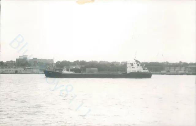 British MV Perelle off tilbury 1981 ship photo