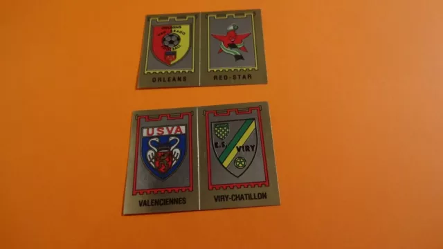 2 images FOOTBALL 83 ORIGINALES - équipes de SECONDE DIVISION - BADGES