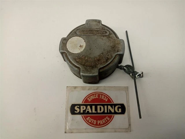 Freightliner Fuel Cap   (9572191