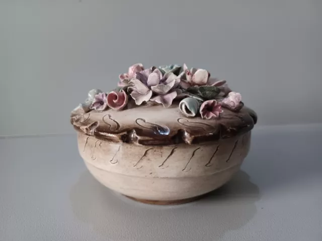 Capodimonte Visconti Mollica Porcelain Flowers Jewelry Box Vintage
