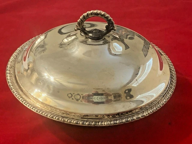 Wm Rogers #862 Silver Plated Bowl with Cover 10” Diameter & 6” High