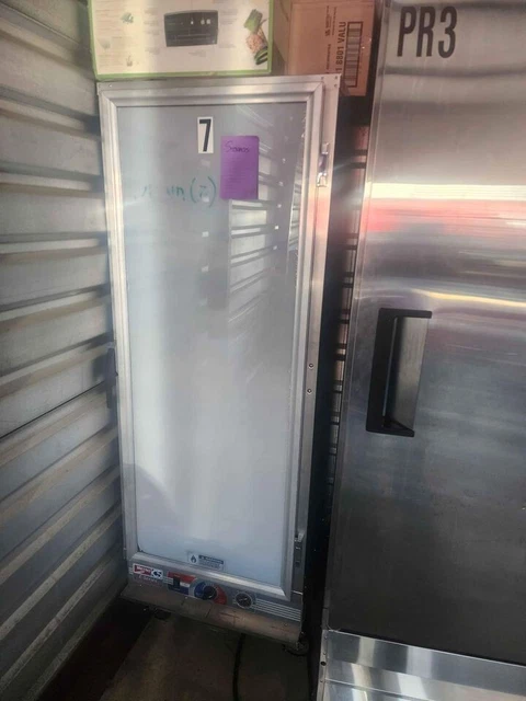 Metro C5 E Series Non-Insulated Heated Holding and Proofing Cabinet - 120V,2000W