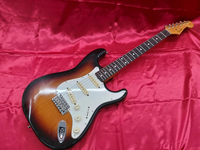 GUITARRA ELÉCTRICA FENDER Japan Stratocaster K-022922 ¡Embalaje