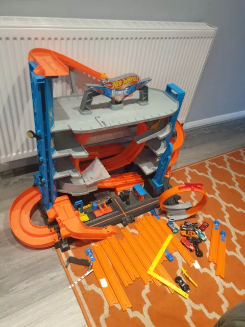 Hot Wheels Ultimate Garage