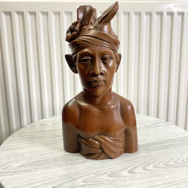 Beautiful Hand carved Solid Wooden bust Of A Balinese Indonesian Bali Woman