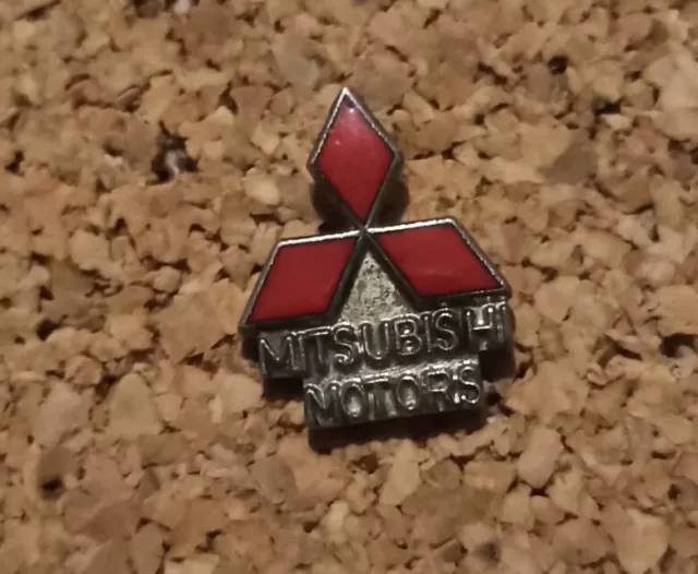 Pin's Mitsubishi Motors Auto Voiture Logo Sigle Emblème Vintage Pins Epinglette