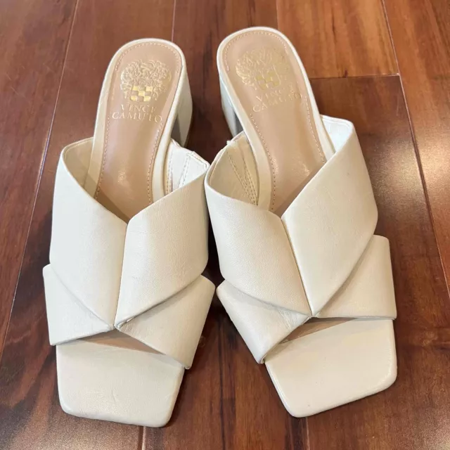 Vince Camuto Cream Womens Shoes Block Heel Open Toe Twist Top Sandal Size US 7.5