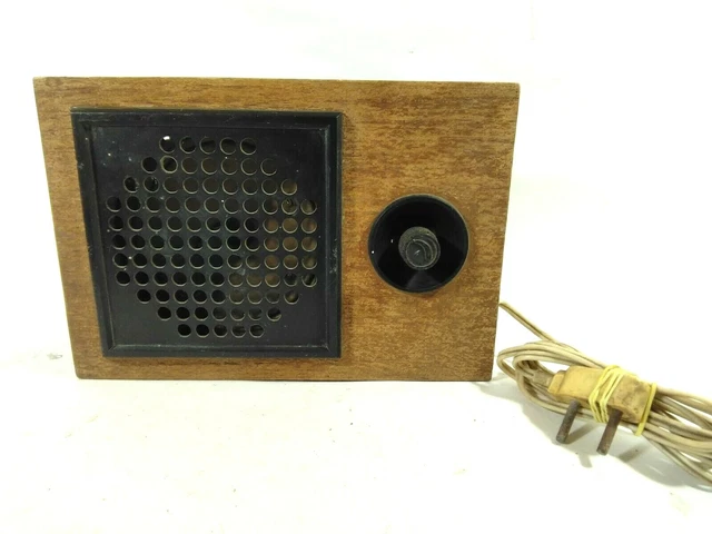 ANCIEN HAUT PARLEUR Magnétophone Armée Militaire En Métal Vintage Déco 1,9 kgs EUR 130,00 - FR