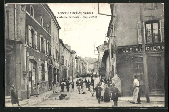 CPA Pont-Saint-Vincent, La Mairie et la Poste, Rue Carnot