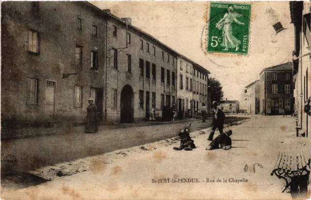 CPA AK St-JUST-la-PENDUE - Rue de la Chapelle (580439)