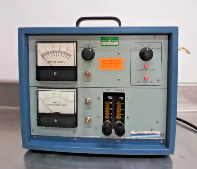 Teledyne Model 980 Portable Flue Gas Analyzer, Oxygen and Combustibles w/ Manual