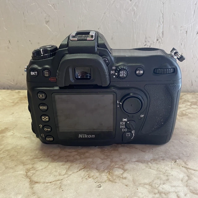 Nikon D200 10.2 MP Digital SLR Camera - Black (Body Only) 2