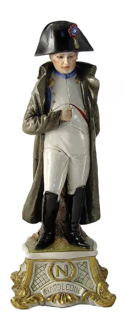 Petite Statue De Enfant Soldat Napoléon en Porcelaine Capodimonte Signé Carter