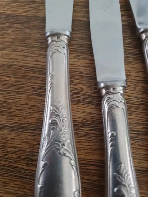 5 Grands Couteaux En Metal Argente Christofle Modele Marly Ancien. 3