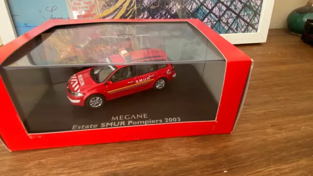 Renault Megane Estate Medecin  Smur Sapeurs Pompiers 2003  Eligor 1/43