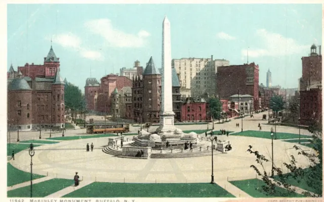 Vintage Postcard McKinley Monument Historical Landmark Buffalo New York DPC Pub.