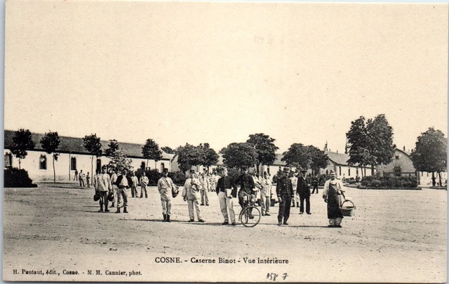 58 COSNE - caserne binot, vue interieure