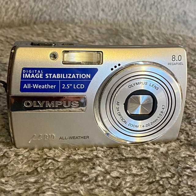 Olympus Mju 820 8.0MP Compact Digital Camera Silver (Tested working)
