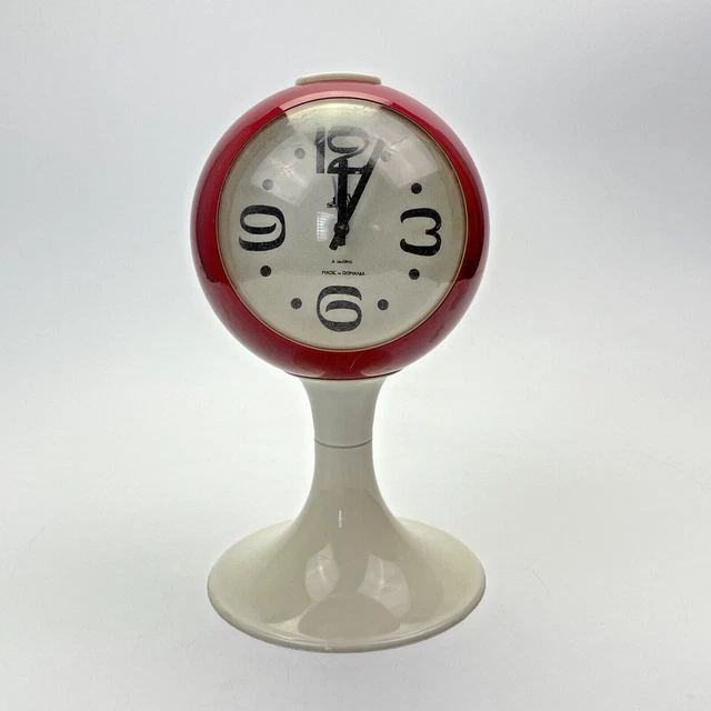 Alter Wecker Kugel alte Uhr Kunststoff DDR Victoria made in romania 70er Deko