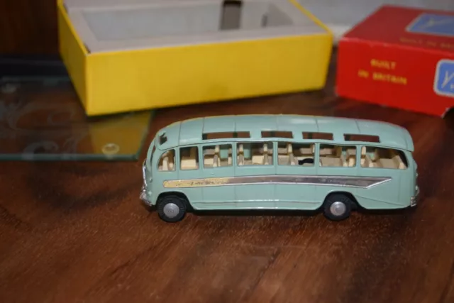 TRIANG MINIC MOTORWAY M1544 coach in a light green  boxed 3