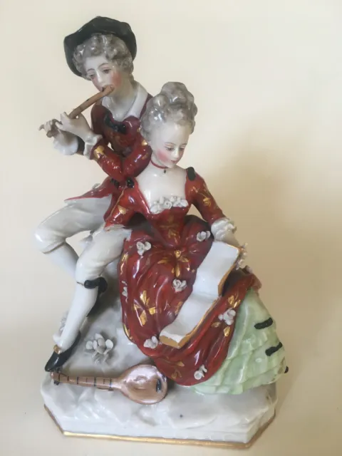 Figurine ancienne couple en porcelaine polychrome  - Sèvres?