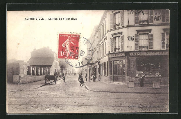 CPA Alfortville, La Rue de Villeneuve, vue de la rue 1909
