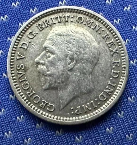 1933 UK 3 Pence Coin   .500 Silver  World Coin        #G83 2