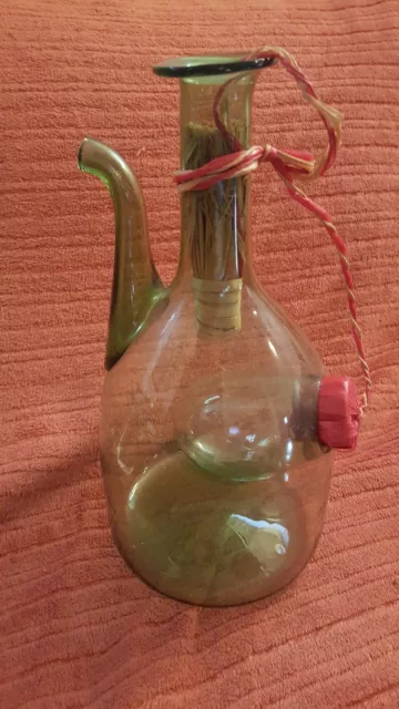 Vintage Green Glass WINE DECANTER w/ICE CHAMBER Hand Blown Made In Italy ~ Nice