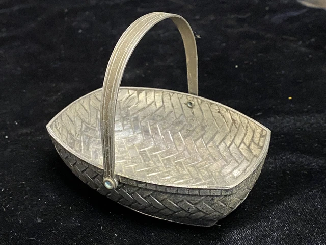 Vintage - Raimond Silverplate Fruit/Bread Woven Style Mini Basket 4" x 3"