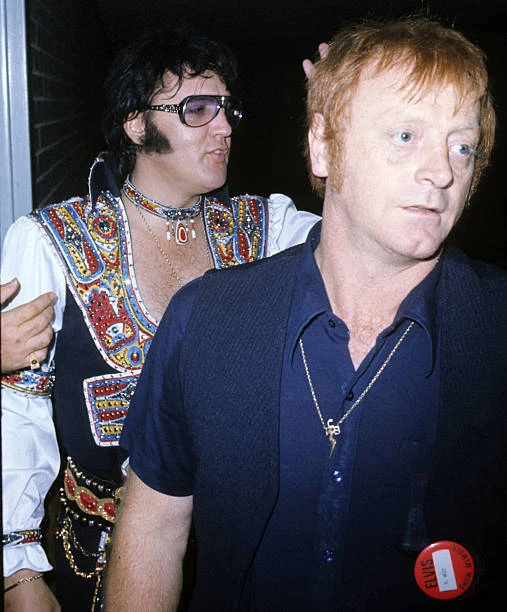 ELVIS PRESLEY WITH bodyguard Red West 1976 OLD PHOTO EUR 6,26 - PicClick FR