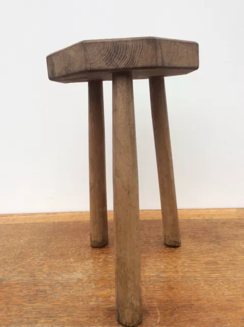 VINTAGE RUSTIC FARMHOUSE 3 LEGGED WOODEN MILKING STOOL, HANDCRAFTED 37cm