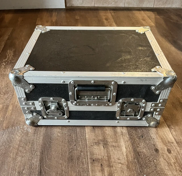 Road Runner Deluxe Turntable Case Black