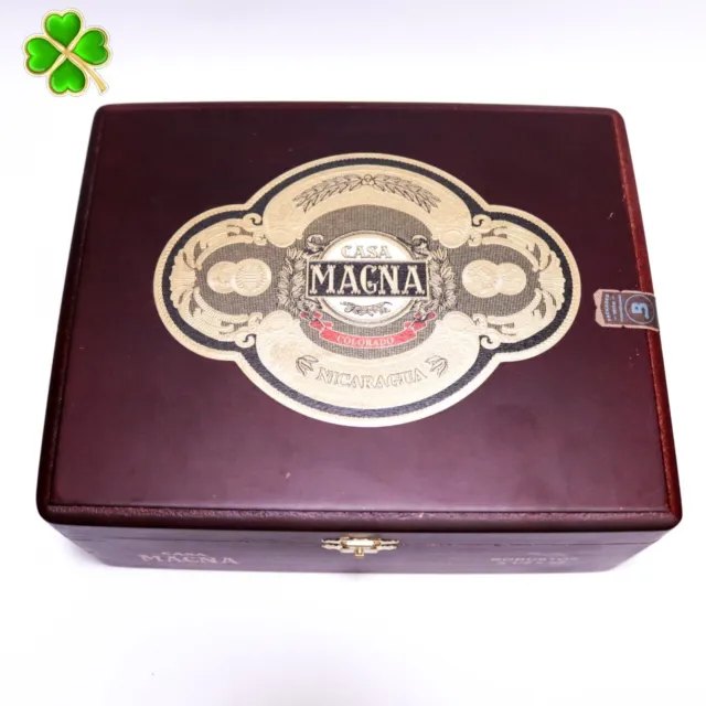 Casa Magna | Robustos Wood Cigar Box Empty - 8.25" x 6.75" x 3"