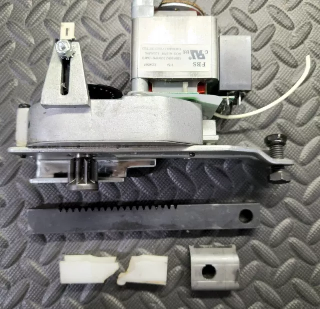 Proform 540s heart rate control treadmill hotsell