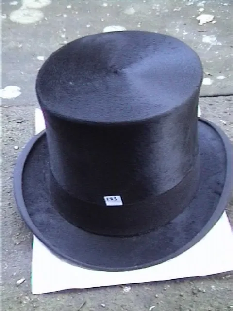 183 - Cappello top in seta nera Rowans Glasgow taglia 67⁄8