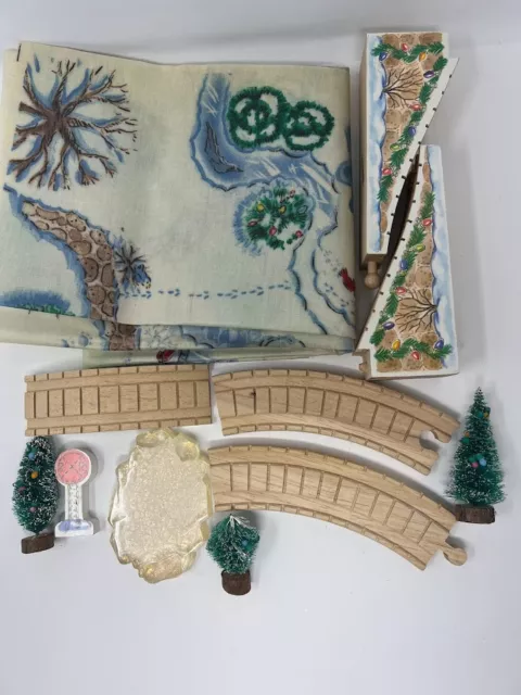 Vintage Enesco Cherished Teddies Wooded Santa Express Train Accessory Set