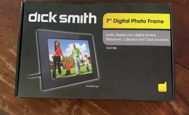 DICK SMITH 7" Digital Photo Frame Multimedia Player Usb Card Reader Jpeg Mp3 Avi