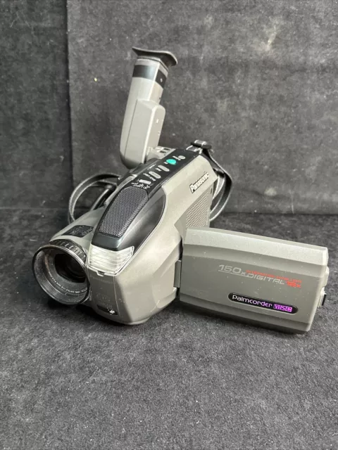 PARTS/AS IS Panasonic Palmcorder VHS-C PV-L650D 150x Digital 18X CAMCORDER