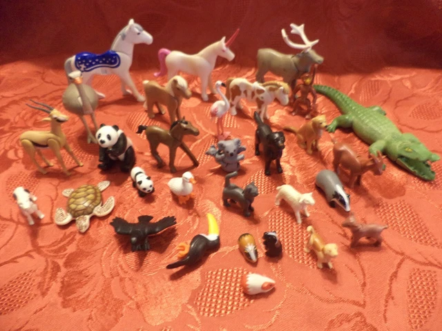 playmobil lot de 30 animaux    tbe