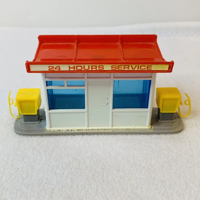 VINTAGE LUCKY TOYS Gas Station Set 24 Hour Service Building No. 460